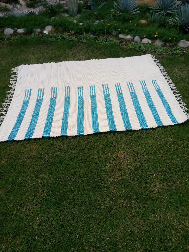 Blue & white line